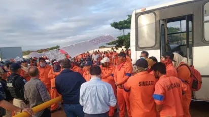 Obreros de SIMCARG bloquean acceso a Sales del Istmo; empresa se pronuncia
