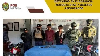 Detienen a dos hombres durante operativo en Minatitlán; aseguran droga y motocicletas