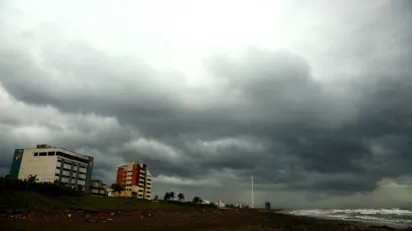 Frente Frío 17 traerá lluvias a estas dos regiones de Veracruz, ¿cómo le irá al sur?